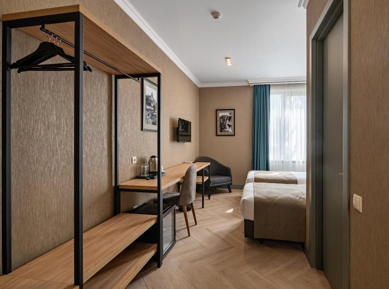 Hotel Old Wall Tbilisi ภายนอก รูปภาพ